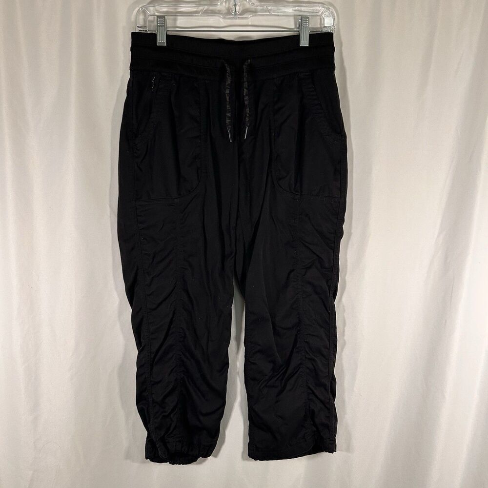 The North Face Capris Women's Small Black Pull On Drawstring Zip Pocket Nylon Bl